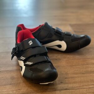 NWOT PELETON Black White Red Velcro Clip In Cleats Indoor Gym Cycling Shoes 45